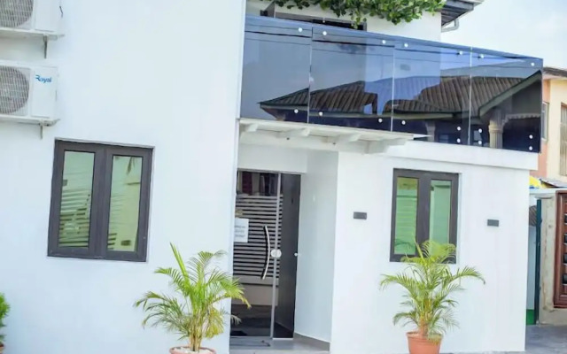 White Vill Hospitality And Homes