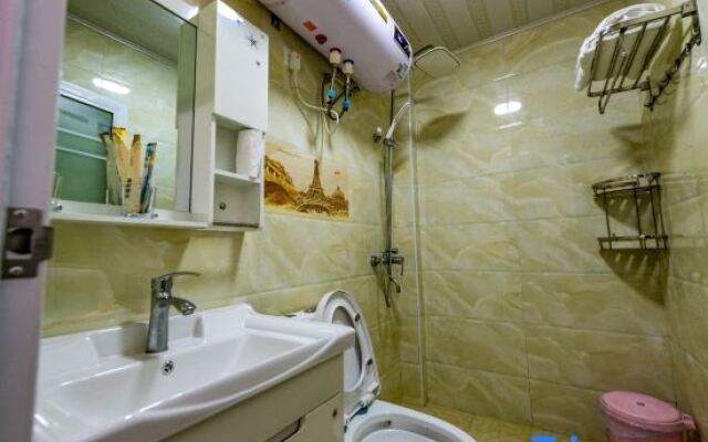 Henghe Hostel