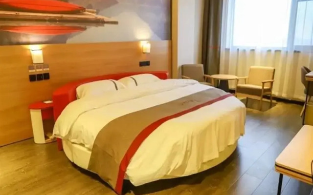 Thank Inn Hotel Shaanxi Yuncheng Ruicheng County Dongmao Plaza