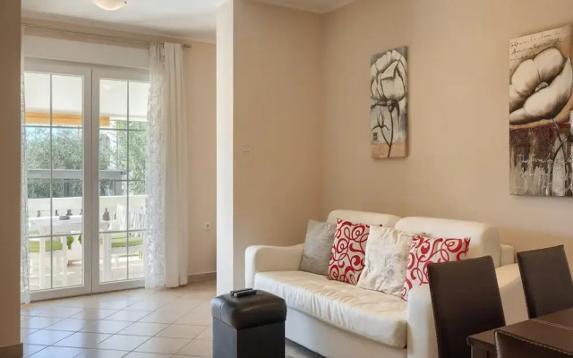 Premium Apartment With Patio