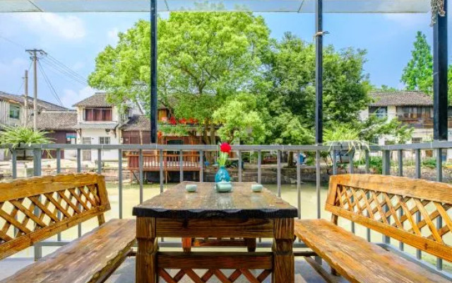 Nanzha Fuchang Bridge Family Vacation Homestay (Wuzhen Scenic Area Branch)