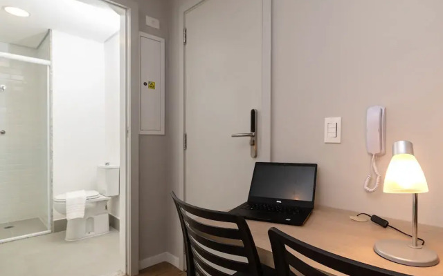 EZ Moema Hotel