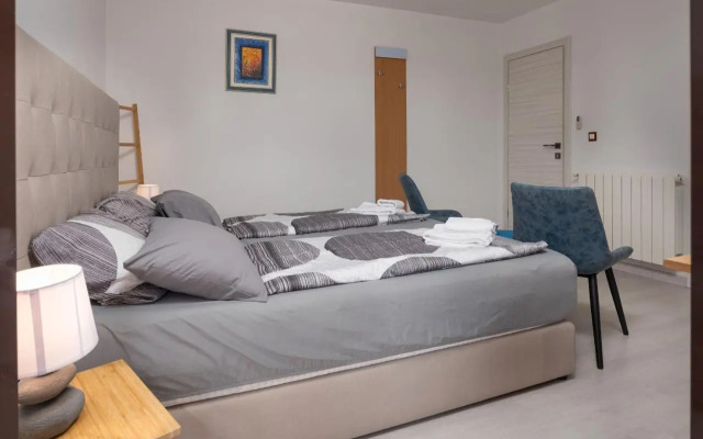 Apartments Miri Vrsar