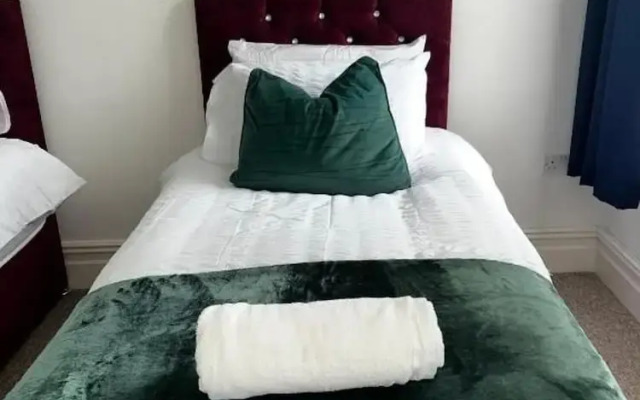 Cozy Leicester Apartment With 2 Bedrooms