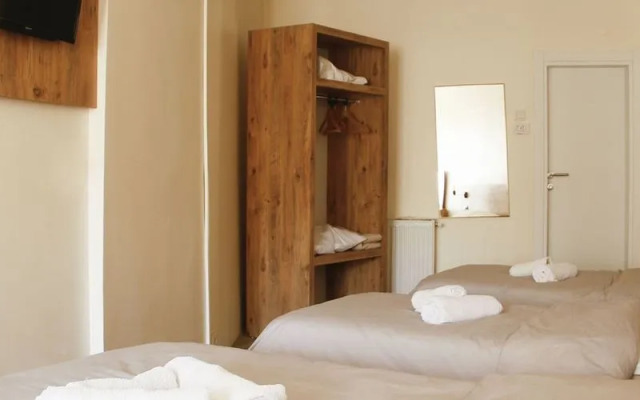 Parlak Otel