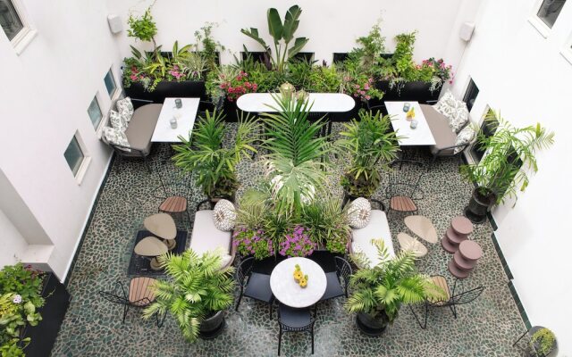 Rephael House Boutique Hotel