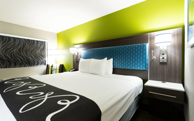 SureStay Plus Hotel by Best Western Point Richmond