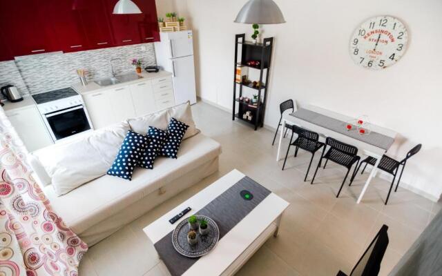 Sea Breeze Flat 2018