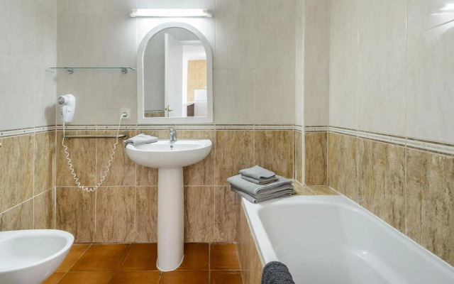 Apartamentos San Antonio Beach