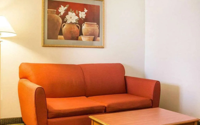 Comfort Inn & Suites Yuma I-8