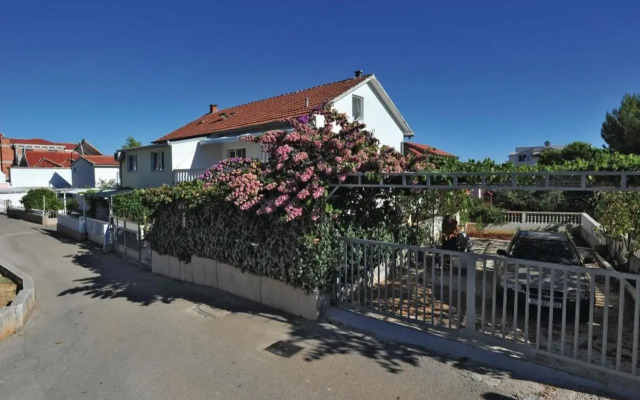 Villa Bougainvillea