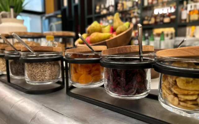 Kimpton Main Frankfurt by IHG