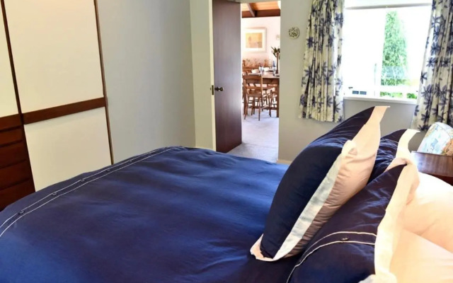 Anchor in Akaroa - Akaroa Holiday Home
