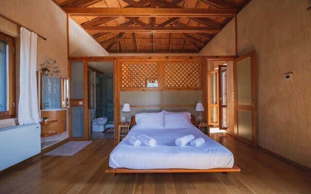 Villa Kalogra - Natural Habitat w. Views