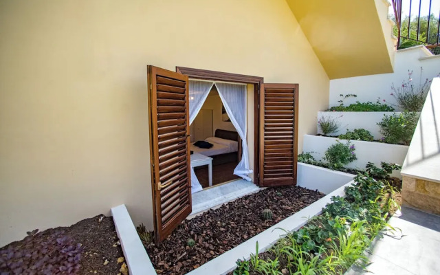 Pater Meus Suites