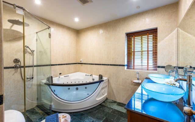 3 BR Pool Villa in Great Location CV3