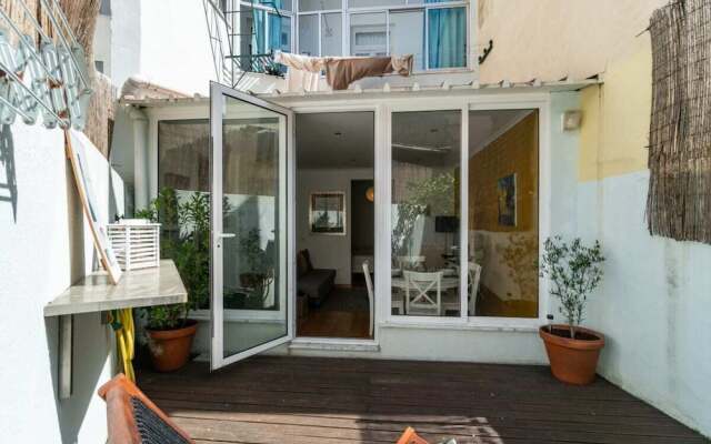 Gorgeous Apartment With Terrace in Belém