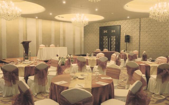 Sapphire Sky Hotel BSD City