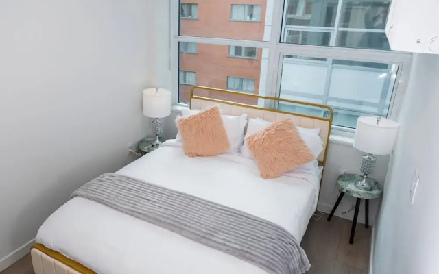 Silverstone Downtown Long-Term stay