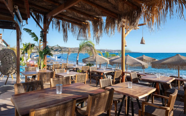 Aquarius Beach Hotel