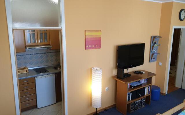 Spirit Hostel and Apartments