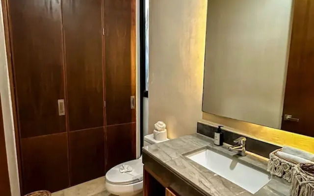 Spacious 2 BR Apartment With Private Pool Top Amenities