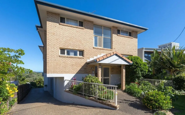 Creekside Coastal Escape on Hungerford