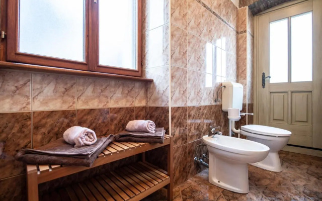 Old town studio and apartment