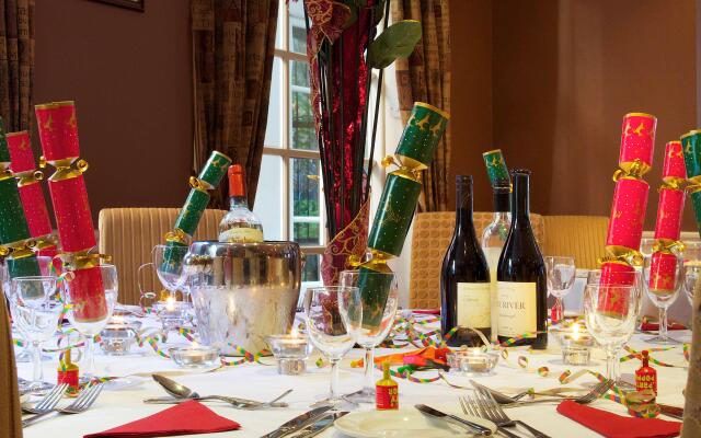 Mercure White Hart Hotel Salisbury and Apartments