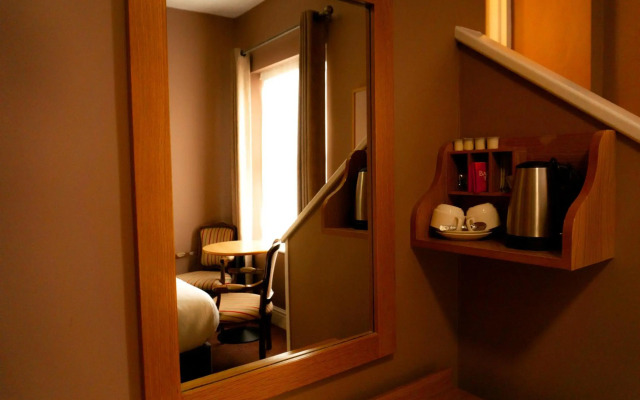 Phoenix Park Hotel
