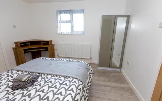 Comfortable stay in Shirley, Solihull - Room-2