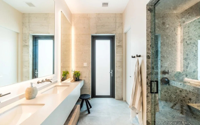 Bella Rocca 8br 8 Bedroom Home