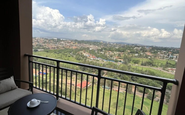 M Apartments & Hotel