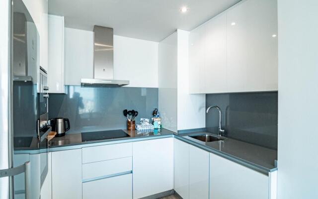 LM351A- Luxury 3 bed family apartment