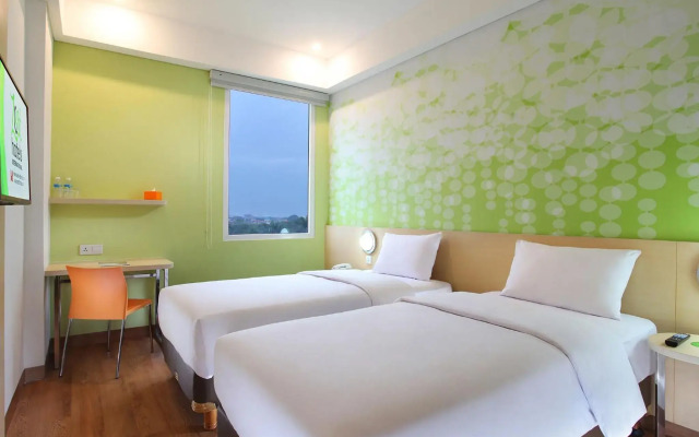 Zest Airport Jakarta by Swiss-Belhotel International
