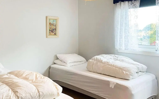 9 Person Holiday Home in Reksteren