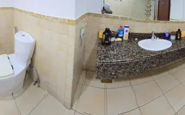 Urban Panda Hostel JBR Dubai