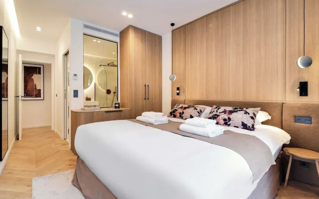 Spacious Flat - 4 Br/10p - Madeleine