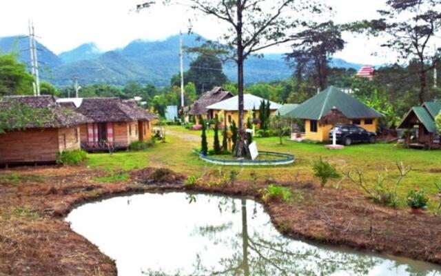 Paifon Tonnow Resort