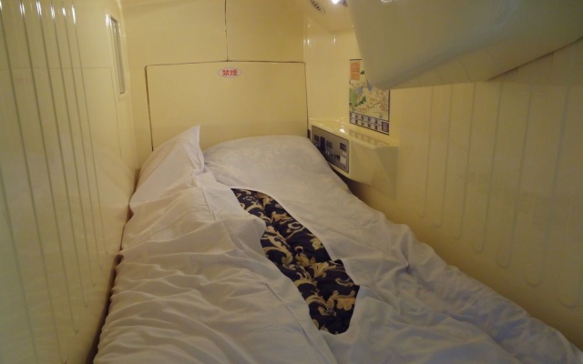 FBC Fuji Backpackers Capsule inn – Guest Rooms – Fujikawaguchiko