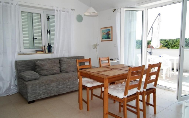 Apartments Ari i Segi