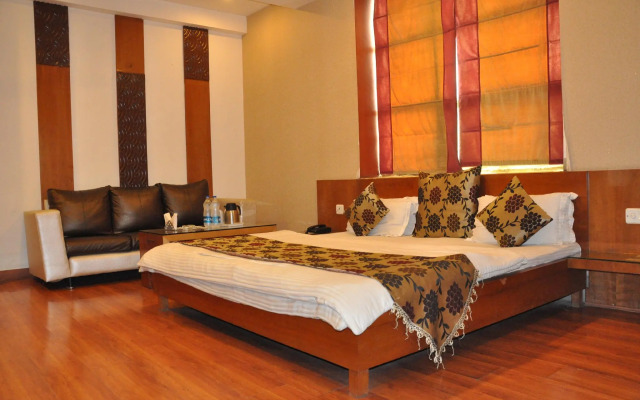 Hotel Mandakini Plaza