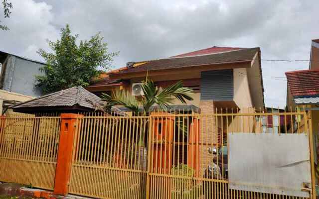 OYO 90207 Danty Guest House