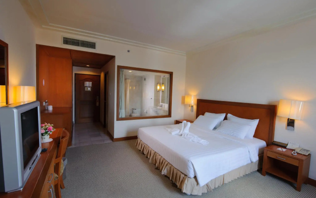 Grand Mandarin Betong Hotel (SHA Extra Plus)