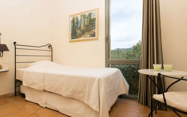 Charming Apartment With Dishwasher, View at the Golf Course