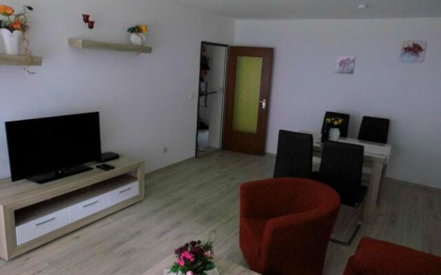 Maggie's Goode Stuuv