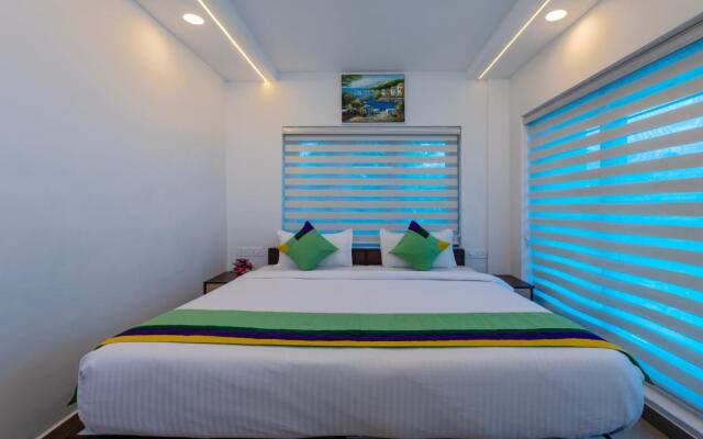 Thejas Houseboat Premium Three