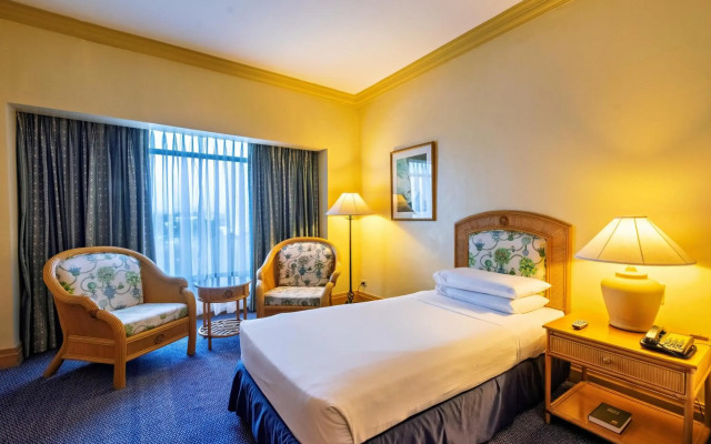 Waterfront Cebu City Hotel & Casino