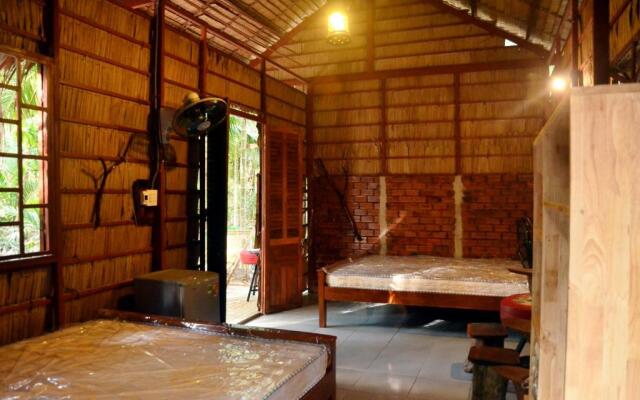 Mekong Farmstay CanTho - C.R Floating Market