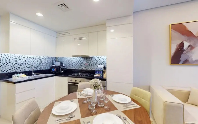 Primestay - 2BR Aykon Tower - Dubai